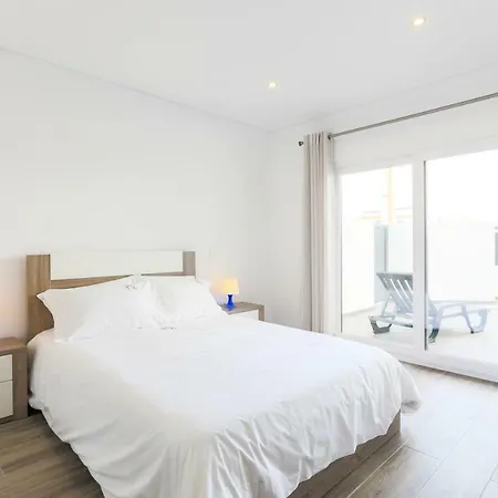 Vitamin Sea, The Terrace Apartment *